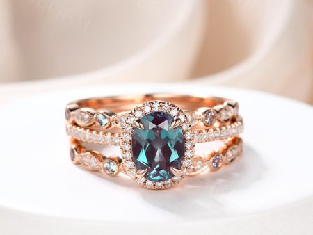 Women Vintage Oval Cut Alexandrite Engagement Ring Set Rose Gold 3-Piece Diamond Halo Online Sale