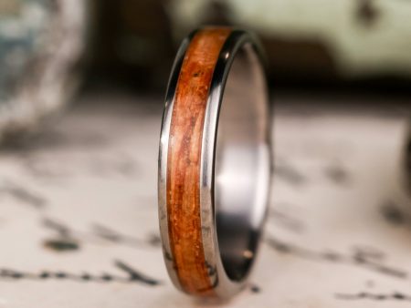 (In-Stock) The Angel s Share | Men s Titanium Wedding Band with Whiskey Barrel Wood - Size 12 | 5mm Wide Fashion