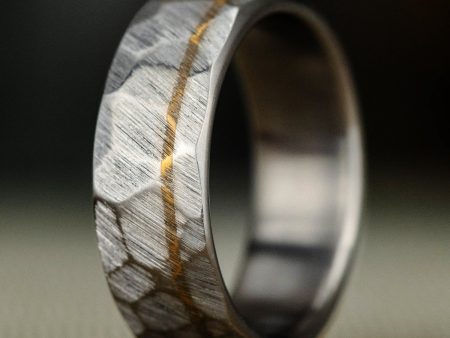 (In-Stock) The Apollo | Hammered Titanium Band & Offset Brass - Size 7 | 7mm Wide Supply