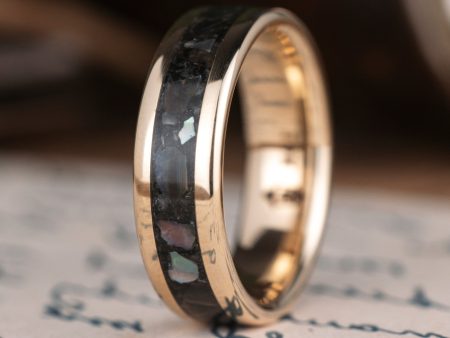 (In-Stock) The Dark Tide | Men s 14k Yellow Gold Wedding Band with Black Mother of Pearl - Size 9.25 | 7mm Wide Discount