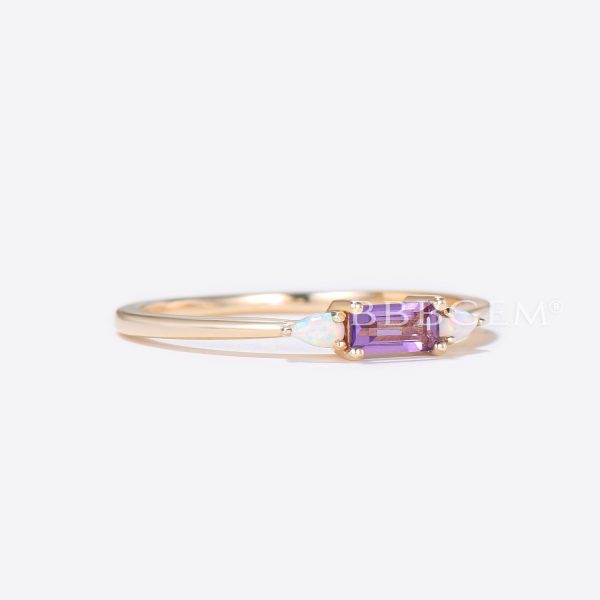 Baguette Cut Amethyst Wedding Band Three Stone Everyday Band for Family Mom Best Friend Hot on Sale