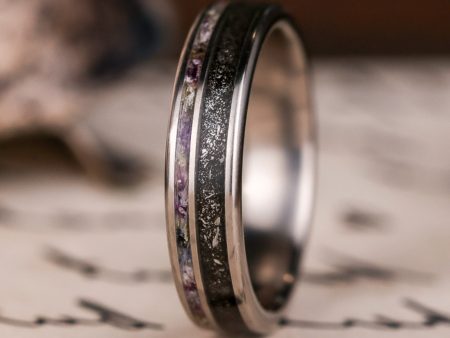 (In-Stock) Custom Men s Titanium Wedding Band with Meteorite Dust & Flower Inlays - Size 8.5 | 5mm Wide Sale